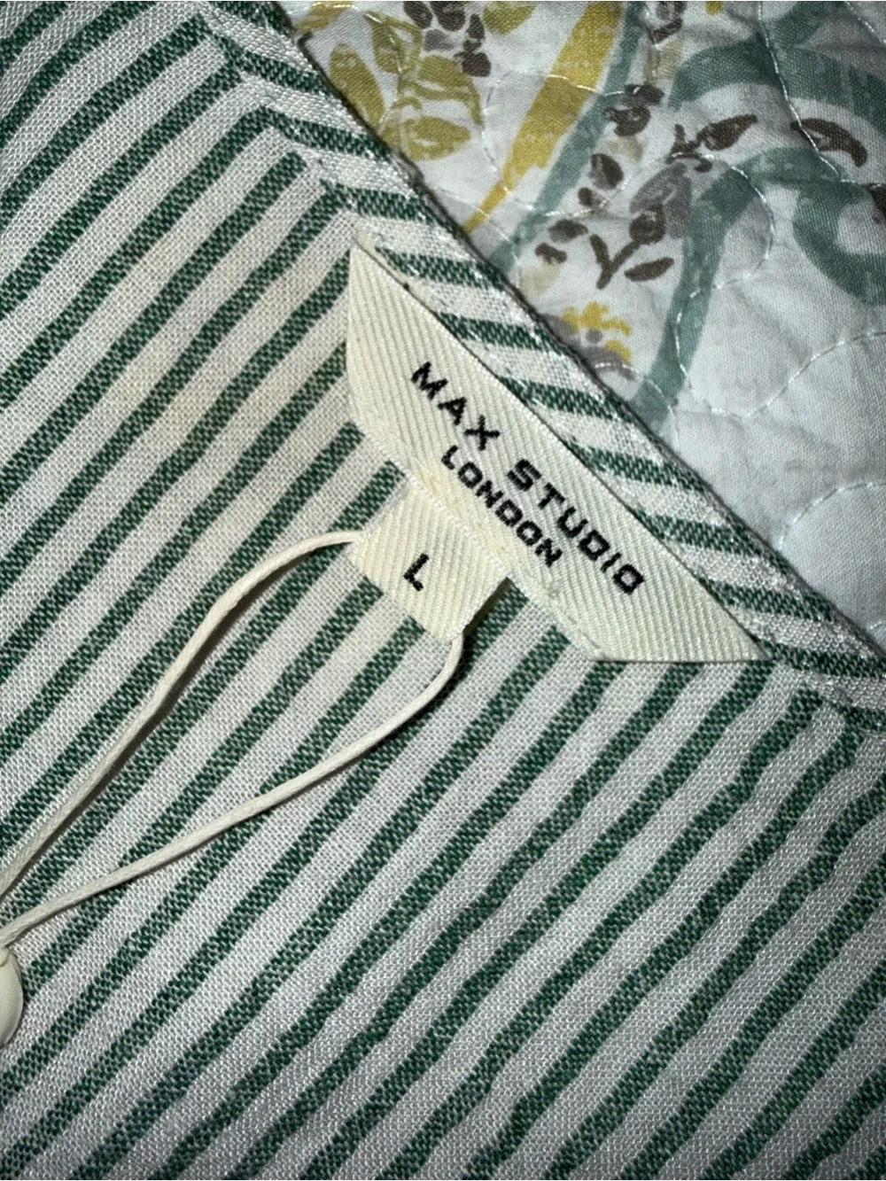 Max Studio Mint Green and White Striped V-Neck Blouse - Picture 4 of 5